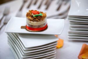 ウエディングケーキの持ち込みに関する注意点とおすすめの方法は？