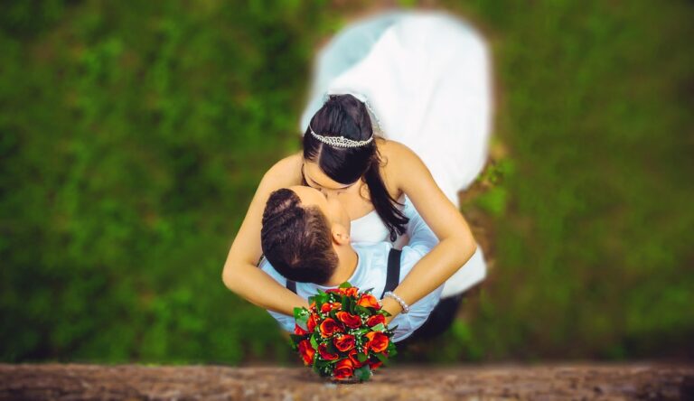照明が魅力的な結婚式場の選び方は？