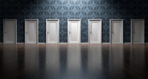 結婚式の会場決定におけるタイミングの問題とは？