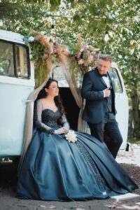 結婚式の会場契約前に知っておくべき注意点は？