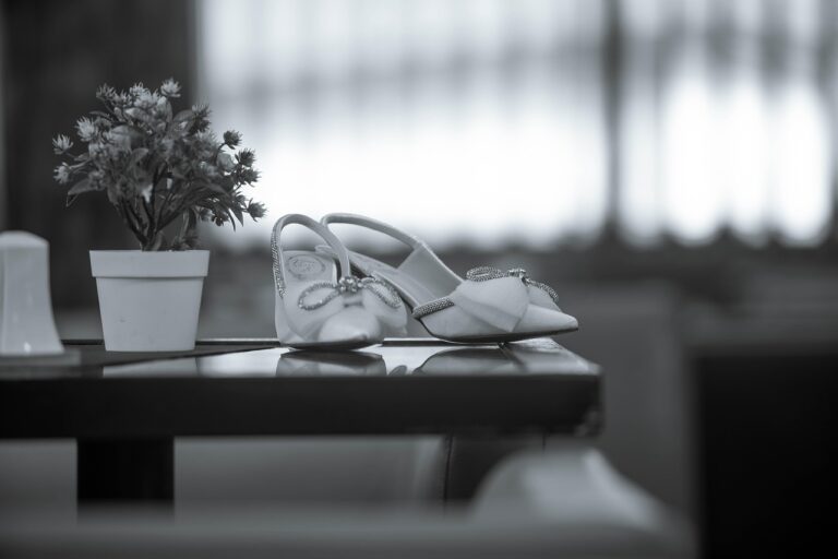 結婚式の会場相談はいつから？予約のタイミングは？